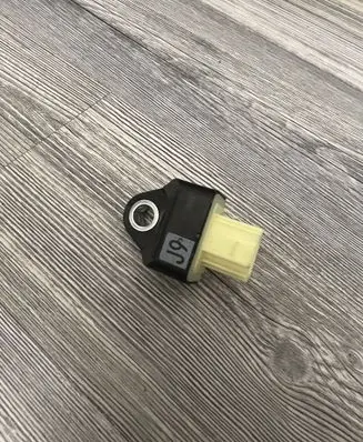 Toyota C-HR I Airbag deployment crash/impact sensor 89831F4030