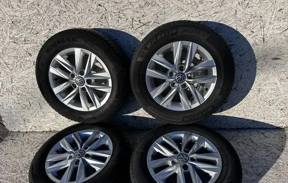 Volkswagen Caddy R15 alloy rim 2K5601025L