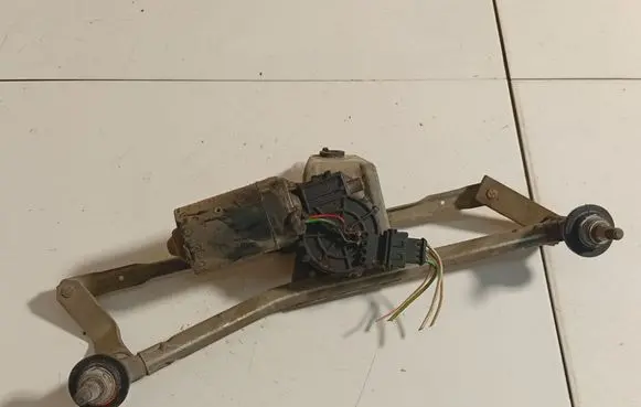 Peugeot 206 Front wiper linkage and motor 3397020446