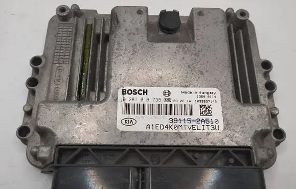 KIA Ceed Engine control unit/module 0281016738 391152A510 1039S37142