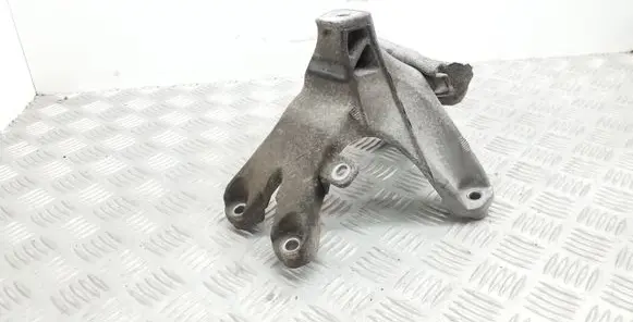 Audi A4 S4 B8 8K Engine mounting bracket 8K0199308CA