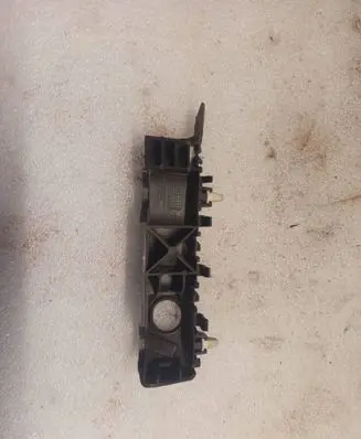 Hyundai Ioniq Front bumper mounting bracket 86514G2000