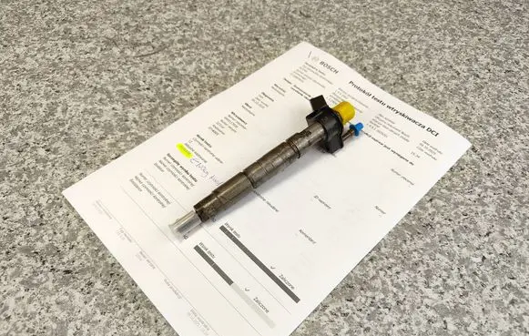 Fuel injector