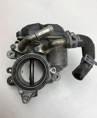 Volkswagen Golf VII Throttle valve 04L128063P