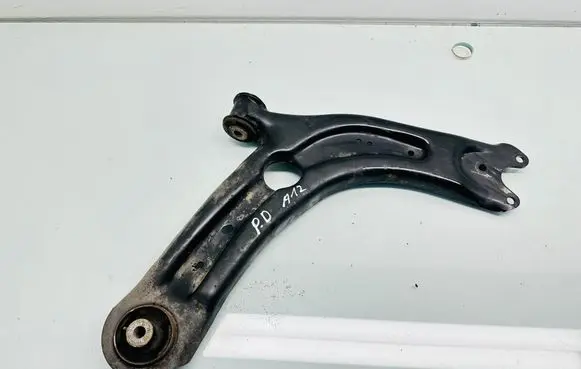 Volkswagen PASSAT B8 Front lower control arm/wishbone 