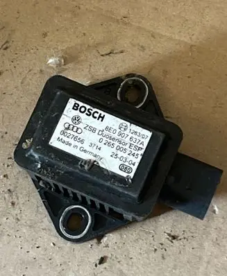 Volkswagen Phaeton ESP acceleration yaw rate sensor 8E0907637A
