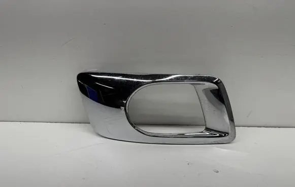 Citroen C3 Picasso Front fog light trim/grill 9801647177