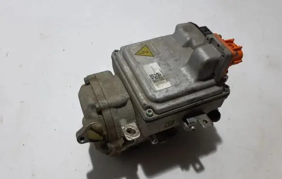Dacia Spring Air conditioning (A/C) compressor (pump) 926006978R