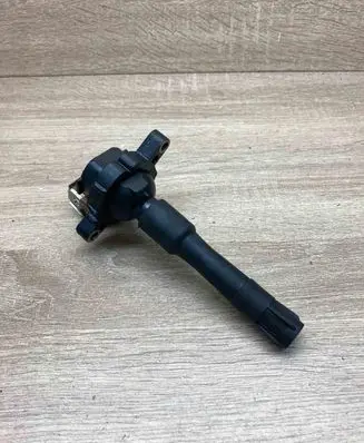 BMW 5 E39 High voltage ignition coil 1748018 11859