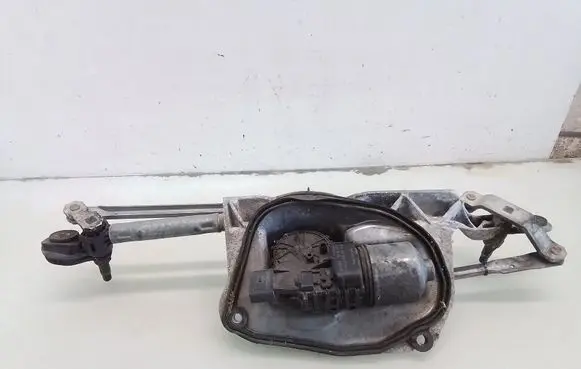 Opel Astra H Front wiper linkage and motor 3397020633
