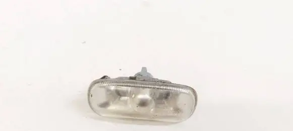 Audi A4 S4 B7 8E 8H Front fender indicator light 8E0949127