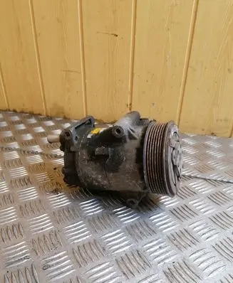 Renault Scenic II - Grand scenic II Air conditioning (A/C) compressor (pump) 8200309193