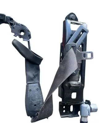 Volvo V50 Front seatbelt 6008892 0539