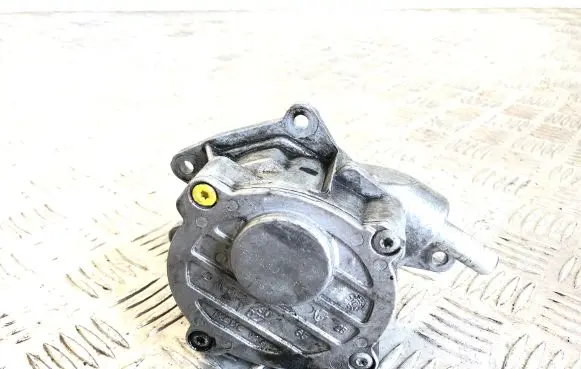 Mercedes-Benz E W212 Vacuum pump A6422300165 1S11104