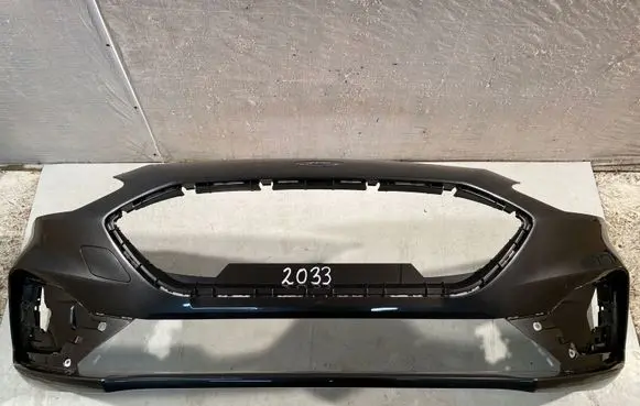 Ford Focus Front bumper JX7B17757S