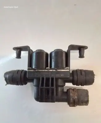 BMW 6 E63 E64 Coolant heater control valve 6931708 079504 1147412181