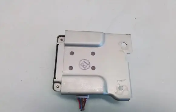 Nissan X-Trail T30 Torque split ecu control unit/module A68000U06