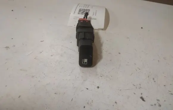 Citroen C6 Fuel tank opening switch 