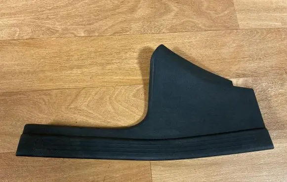 Mercedes-Benz E W212 Rear sill trim cover 2126860536