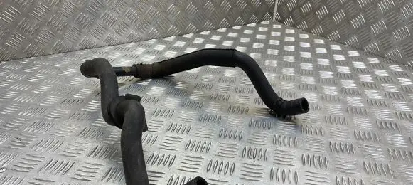 Porsche Cayenne (92A) Engine coolant pipe/hose 7P0121070AA