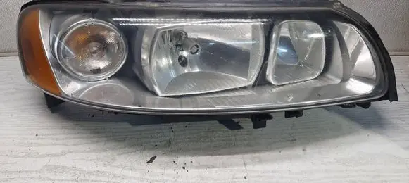Volvo V70 Headlight/headlamp 30698836 89900266 92004V70