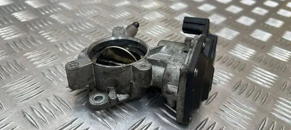 Opel Zafira C Throttle valve 55564164 50569200