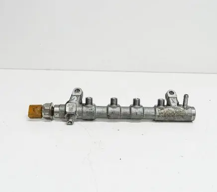 Volkswagen Tiguan Fuel main line pipe 03L130089J2