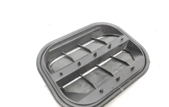 Chevrolet Corvette C6 Quarter panel pressure vent 10285751