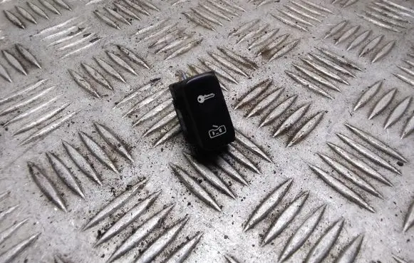 Skoda Octavia Mk2 (1Z) Central locking switch button 1Z0962125A
