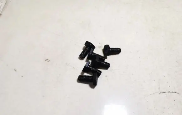 Opel Astra G Nuts/bolts 