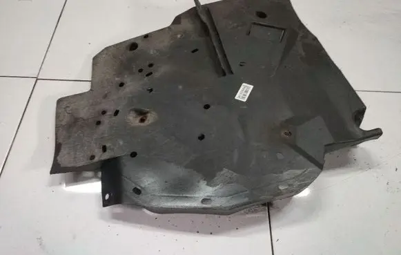 Engine splash shield/under tray