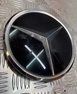 Mercedes-Benz GL X166 Manufacturer badge logo/emblem A1648880411