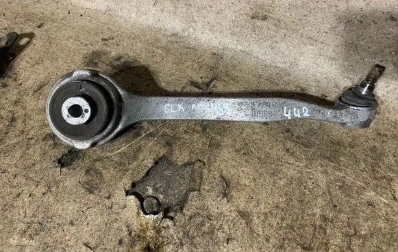 Mercedes-Benz SLK R172 Front lower control arm/wishbone 20305