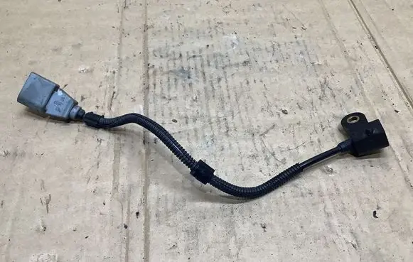 Camshaft position sensor