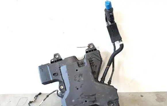 Volkswagen Crafter AdBlue liquid reservoir 2N0131877K 2N0131877J 2N0131334A
