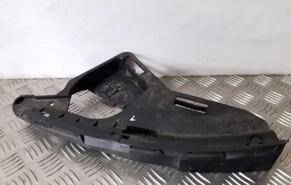 Volvo XC60 Headlight/headlamp mounting bracket 30763433