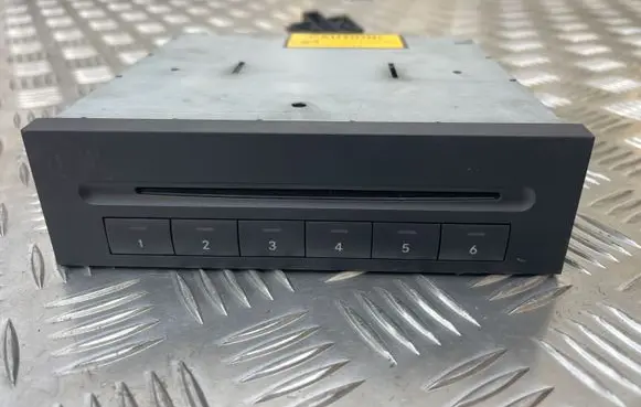 Mercedes-Benz E W211 CD/DVD changer A2118703889
