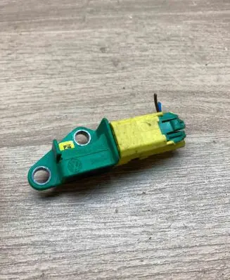 Audi A6 S6 C6 4F Airbag deployment crash/impact sensor 1K0909606C 5WK43544