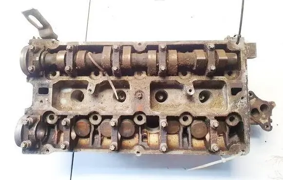 Opel Vectra B Engine head 90536006