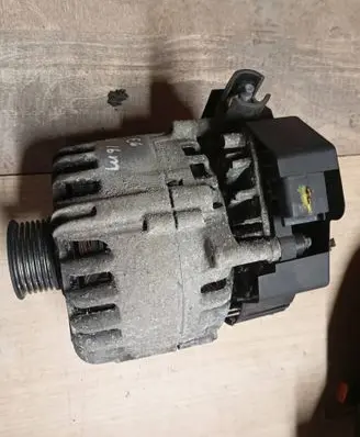 Peugeot 308 Generator/alternator 9815683280 37VE54 1ST60C034