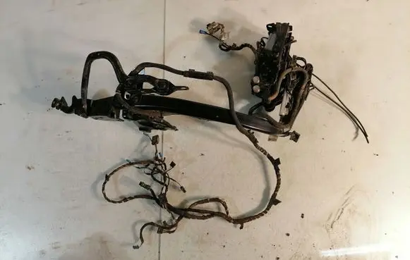 BMW 4 F32 F33 Convertible roof hinge 90000006493