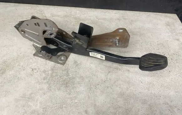 Volvo V50 Brake pedal 4N512467CE 30714997