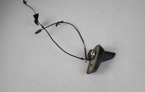 Audi A8 S8 D3 4E Aerial GPS antenna 4E0035503R