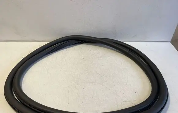 Ford Galaxy Front door rubber seal 