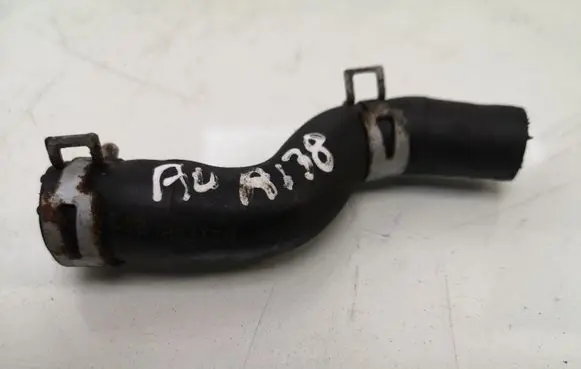 Toyota Avensis T250 Engine coolant pipe/hose