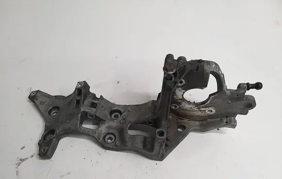 Volkswagen Golf VII Generator/alternator bracket 04L903143B
