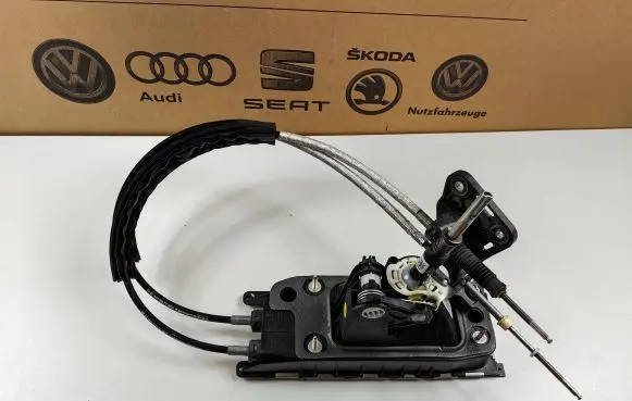 Volkswagen Golf VII Gear shifter/selector 5Q0711049AR 23052012 049AB