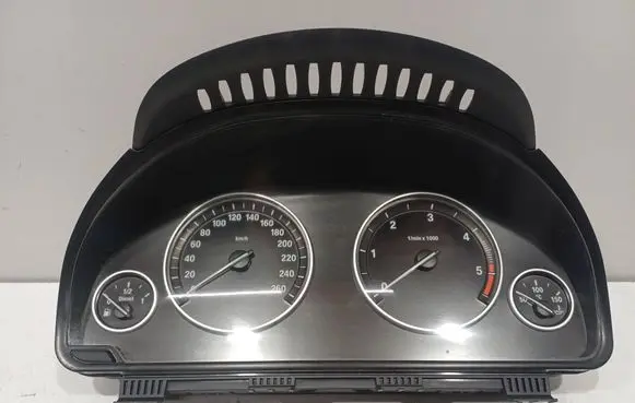 BMW 5 F10 F11 Speedometer (instrument cluster) 9265179 25811511 3000122335