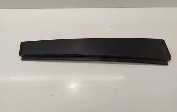 Volkswagen Touran II Rear door glass trim molding 1T0839889