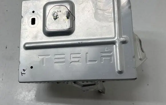 Tesla Model 3 Sound amplifier 107974800F